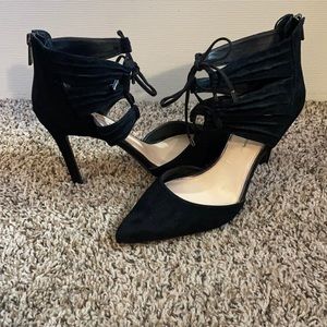 Black Suede Jessica Simpson Pumps